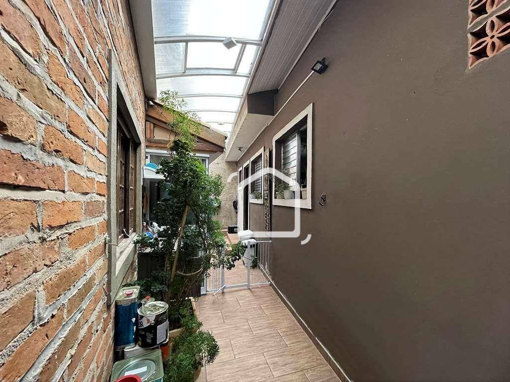 Casa à venda com 3 quartos, 180m² - Foto 30