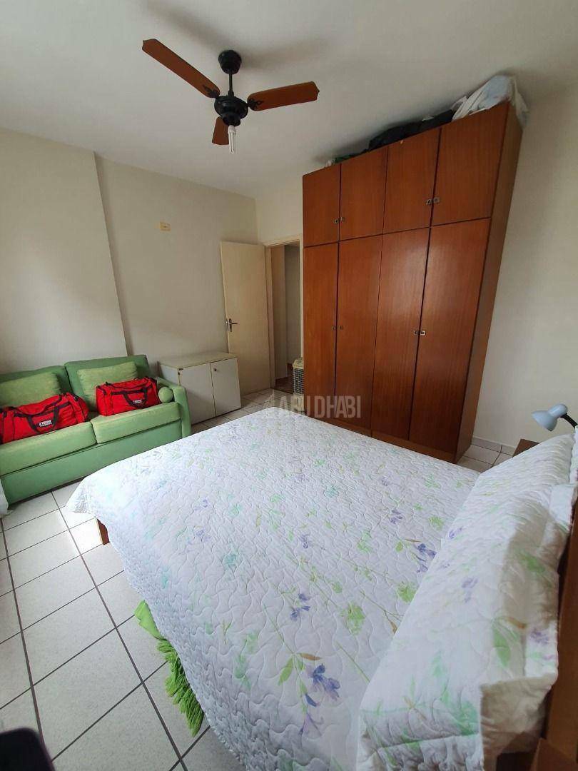 Apartamento à venda com 2 quartos, 75m² - Foto 22