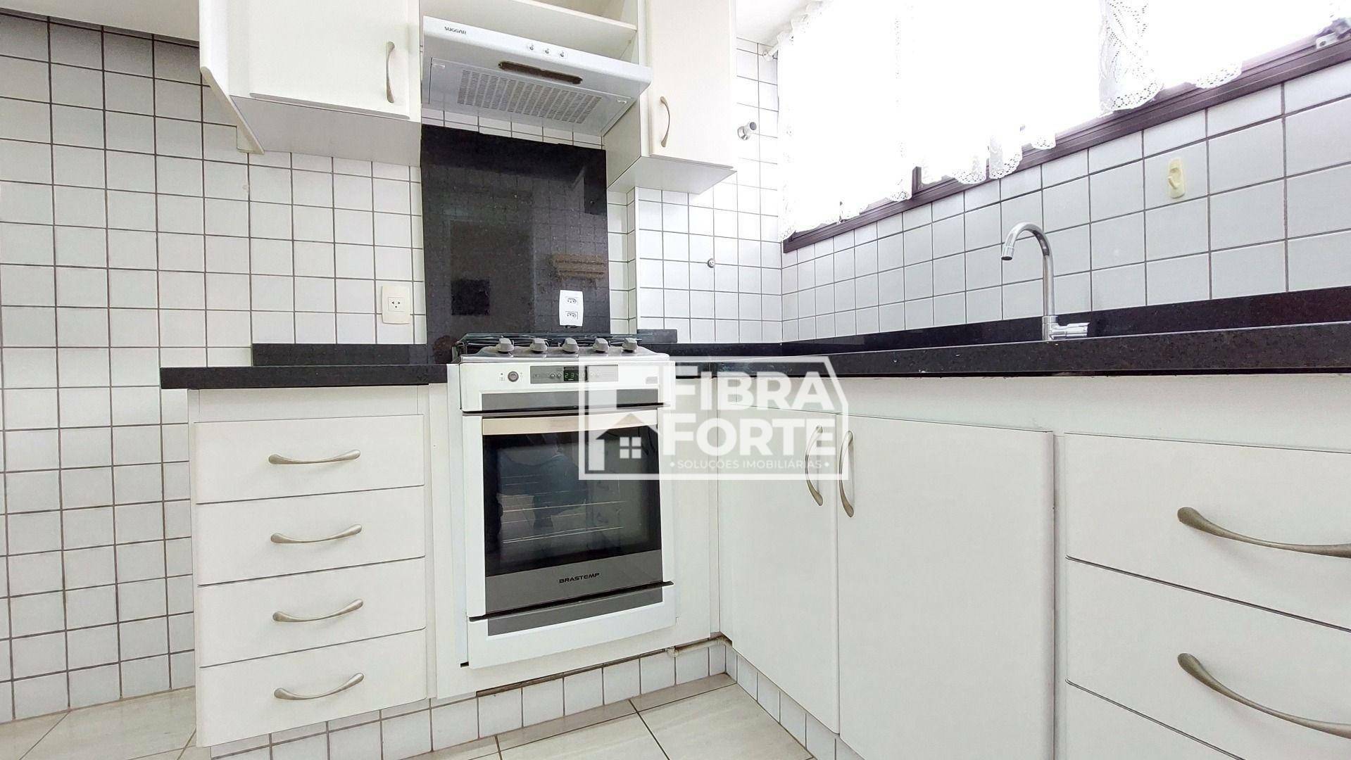 Apartamento à venda com 3 quartos, 98m² - Foto 18