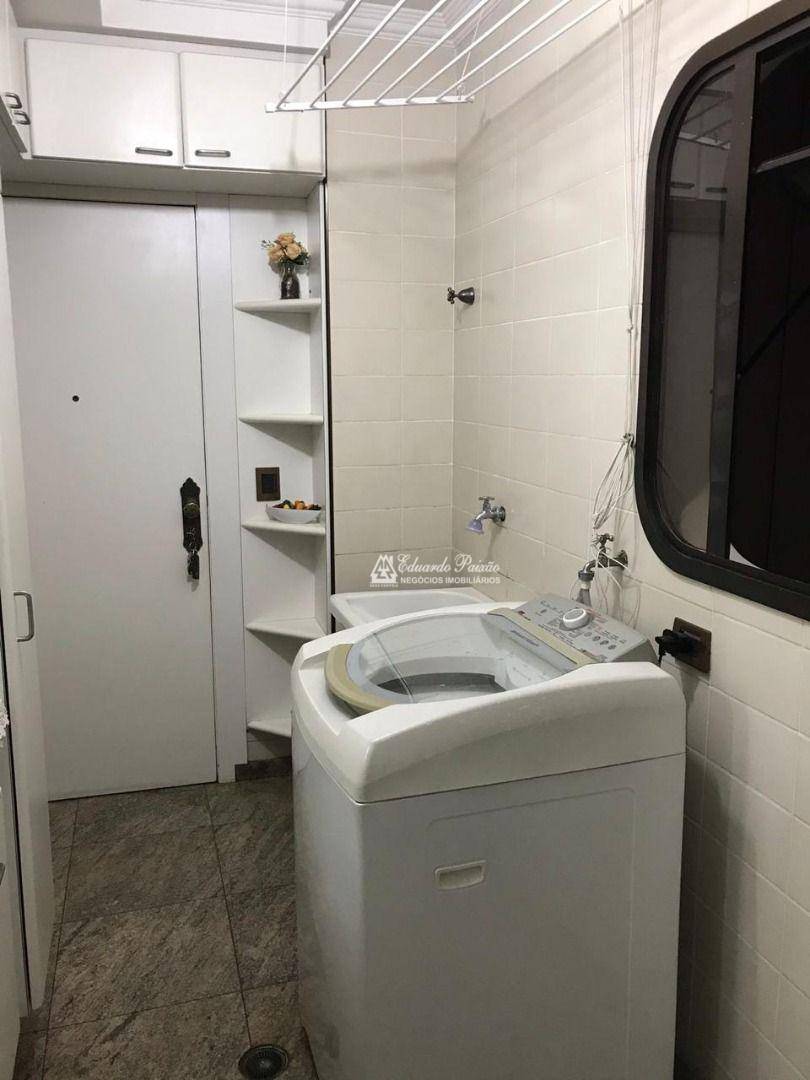 Apartamento à venda com 4 quartos, 230m² - Foto 26