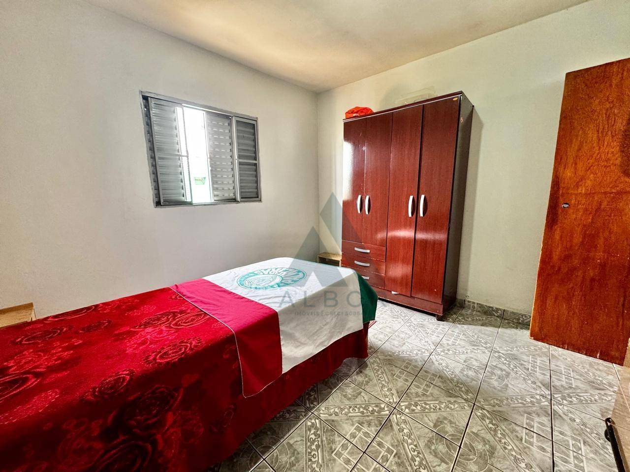 Casa, 1 quarto, 110 m² - Foto 1