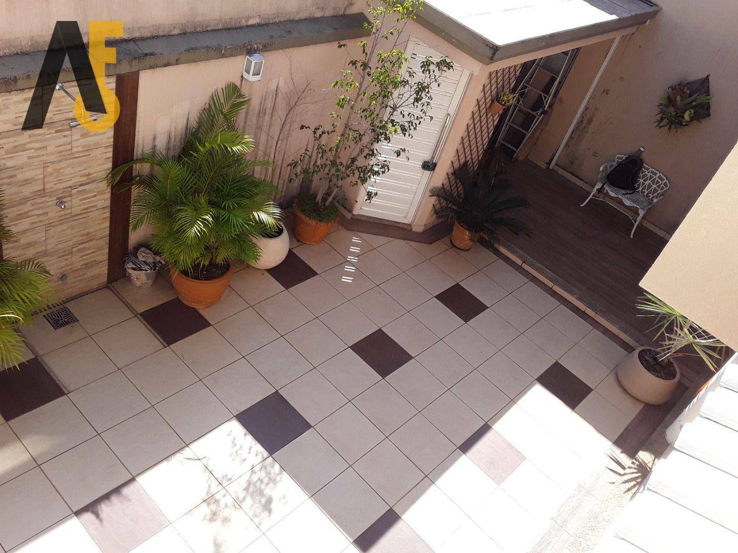 Casa de Condomínio à venda com 4 quartos, 260m² - Foto 14