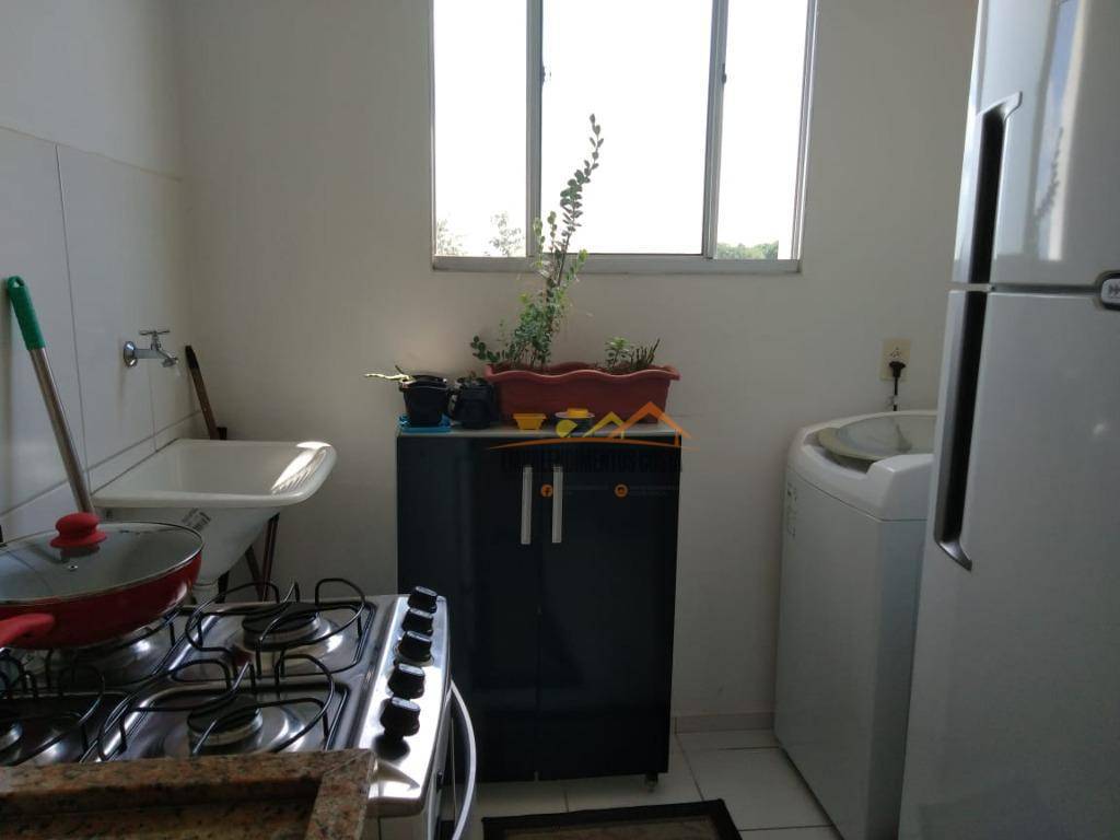 Apartamento à venda com 2 quartos, 46m² - Foto 12