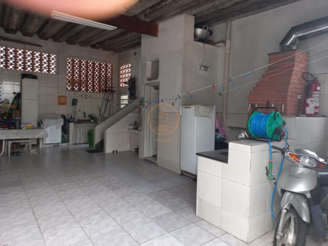 Casa à venda com 3 quartos, 240m² - Foto 43