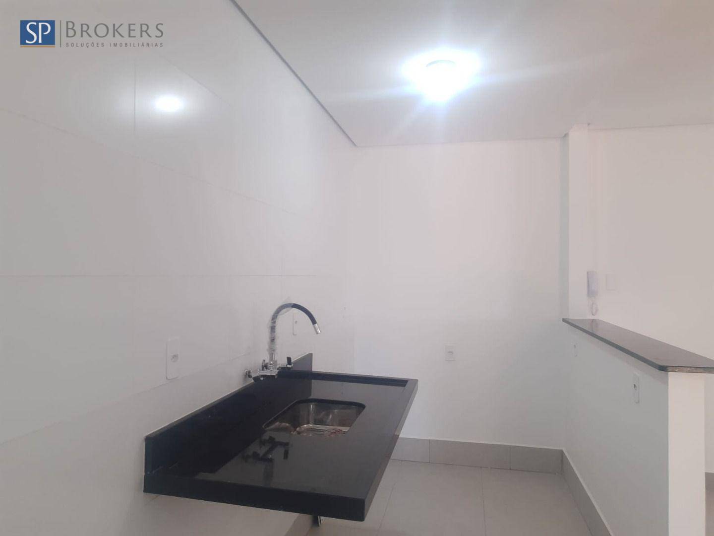 Apartamento à venda com 2 quartos, 61m² - Foto 6