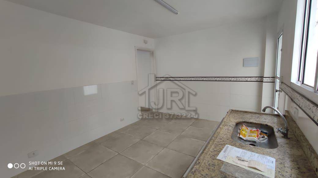 Sobrado para alugar com 2 quartos, 180m² - Foto 2