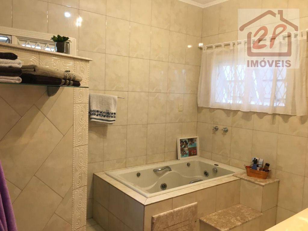 Casa, 3 quartos, 230 m² - Foto 38