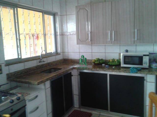 Sobrado à venda com 2 quartos, 125m² - Foto 3