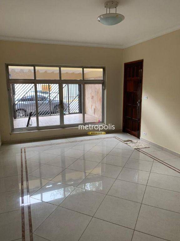 Sobrado à venda com 3 quartos, 225m² - Foto 1