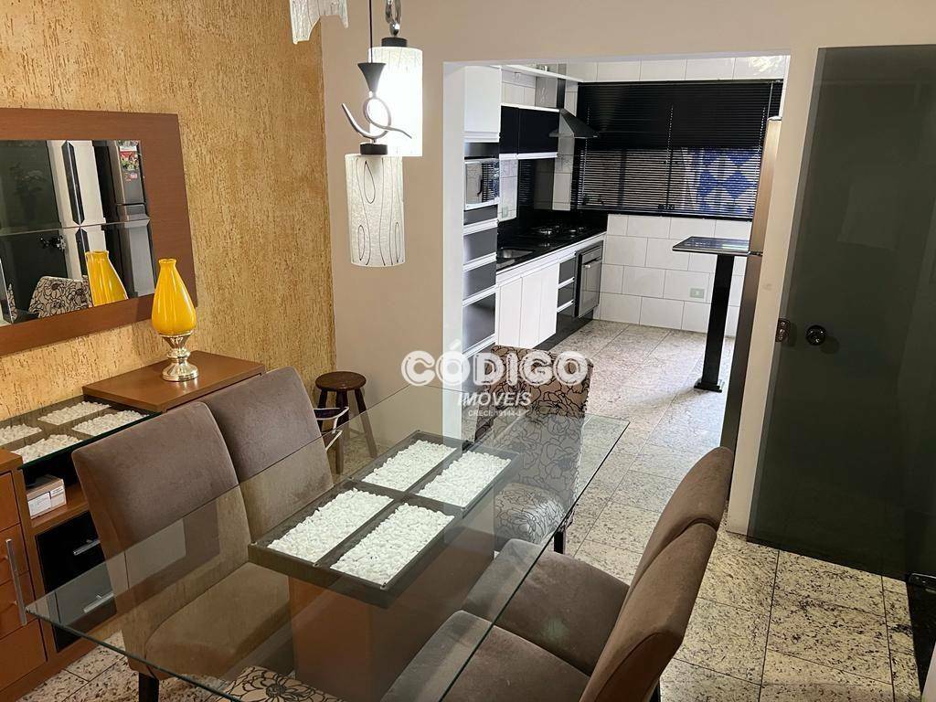 Sobrado à venda com 4 quartos, 333m² - Foto 2