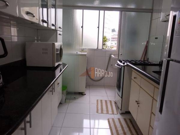 Apartamento à venda com 2 quartos, 51m² - Foto 8