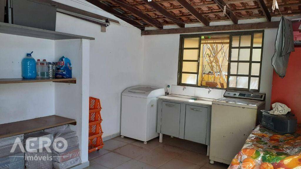 Chácara à venda com 6 quartos, 390m² - Foto 25