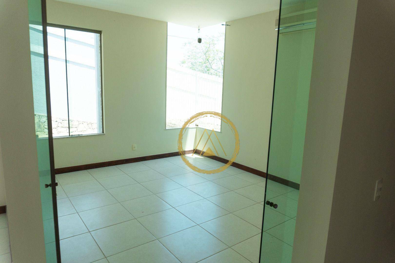 Casa à venda e aluguel com 5 quartos, 350m² - Foto 11