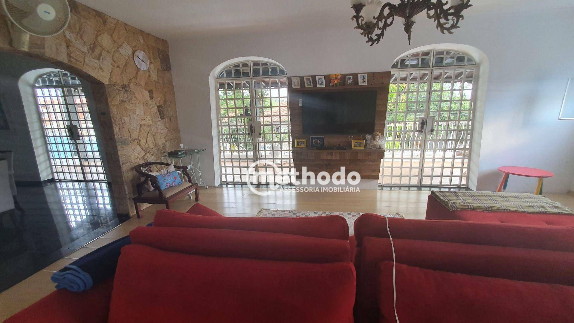 Casa à venda com 4 quartos, 415m² - Foto 2