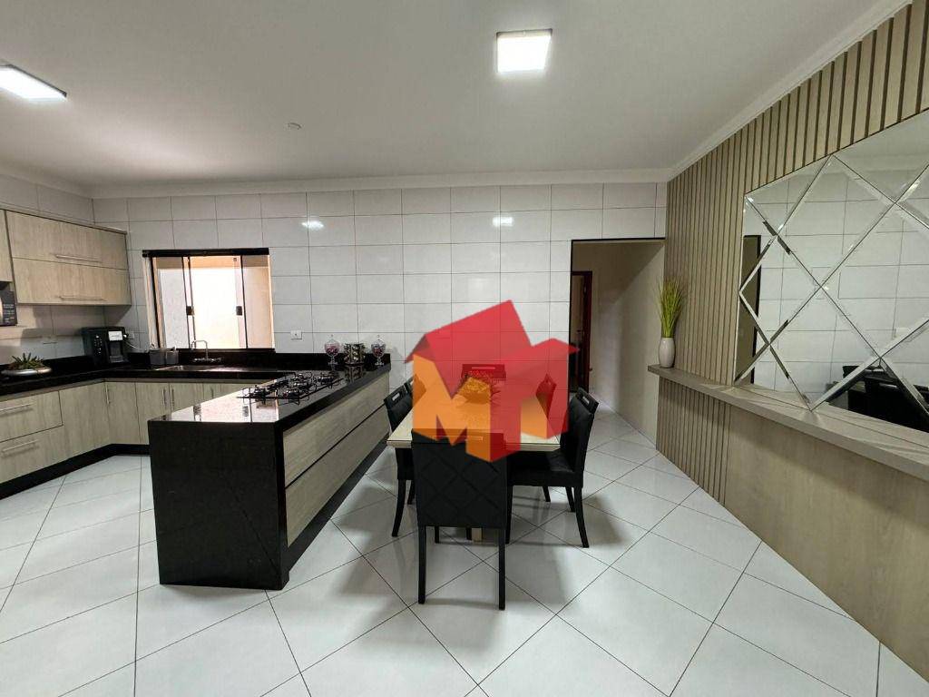 Sobrado à venda com 3 quartos, 234m² - Foto 3