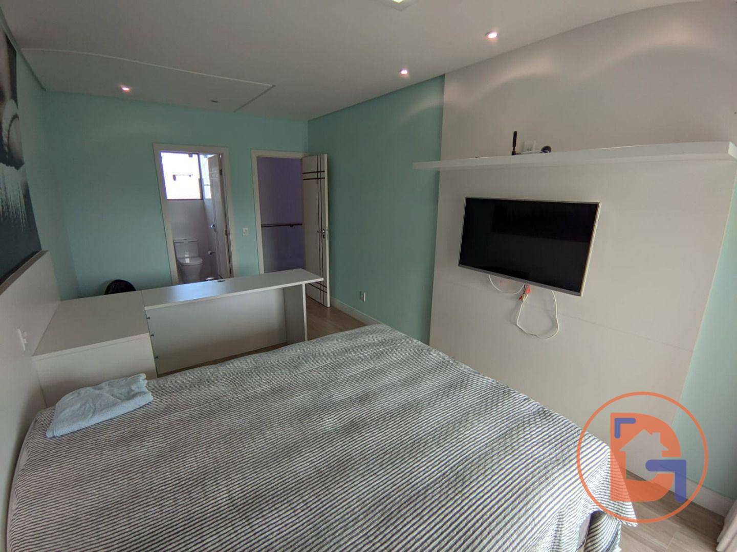 Casa à venda com 4 quartos, 220m² - Foto 37