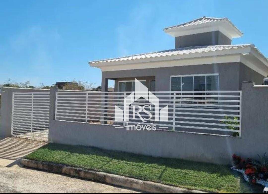 Casa à venda com 3 quartos, 198m² - Foto 1