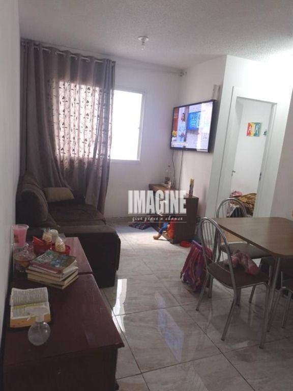 Apartamento à venda com 2 quartos, 42m² - Foto 1