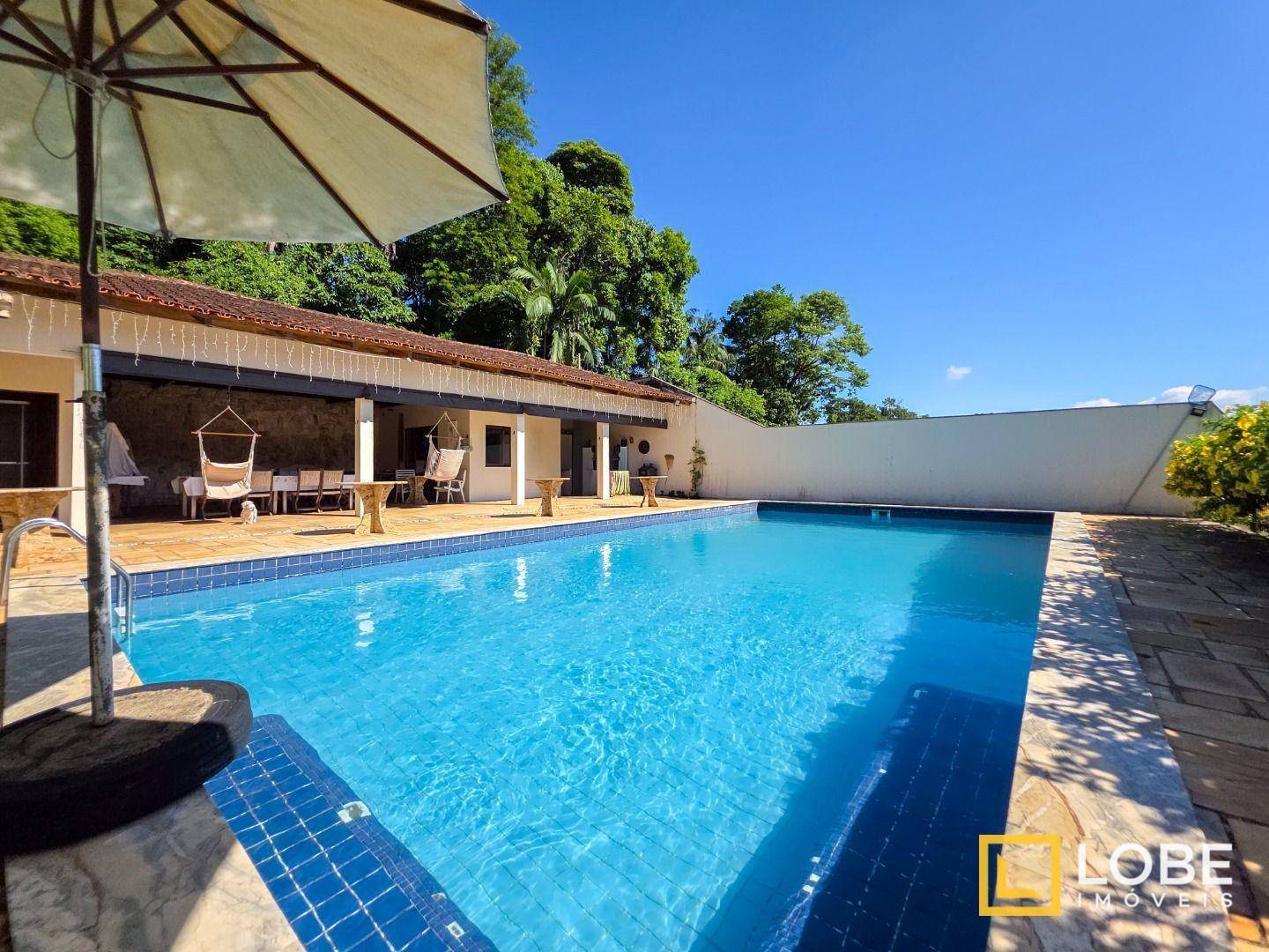 Casa, 4 quartos, 541 m² - Foto 1