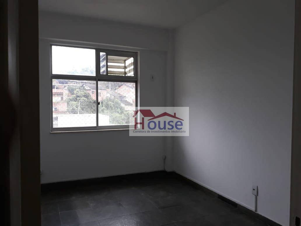 Apartamento à venda com 2 quartos, 60m² - Foto 3