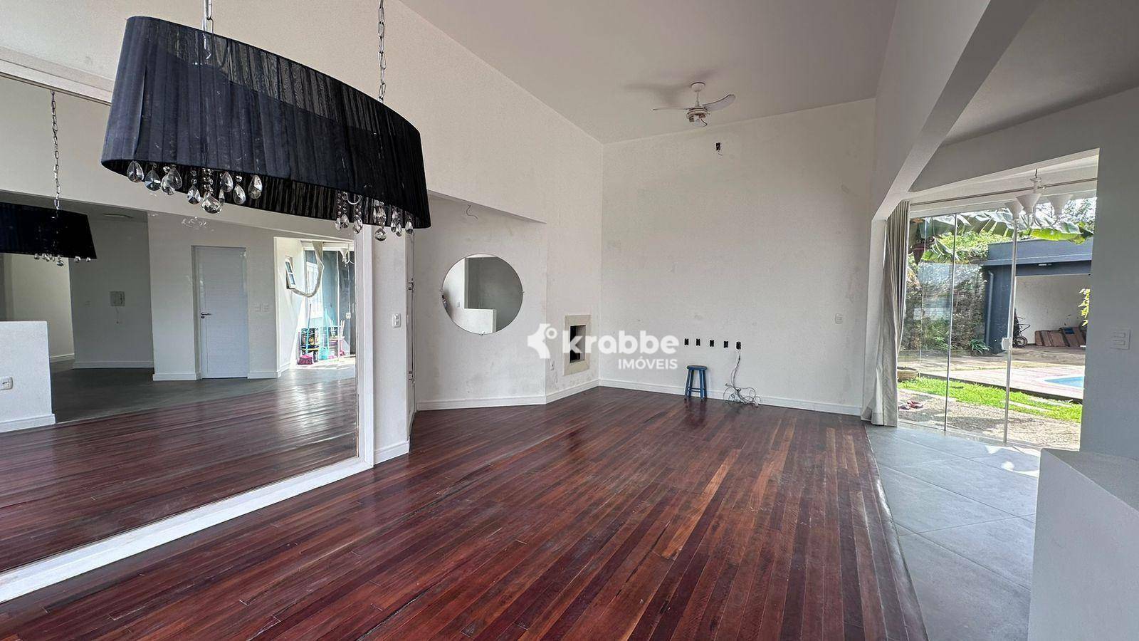 Casa à venda com 3 quartos, 113m² - Foto 2