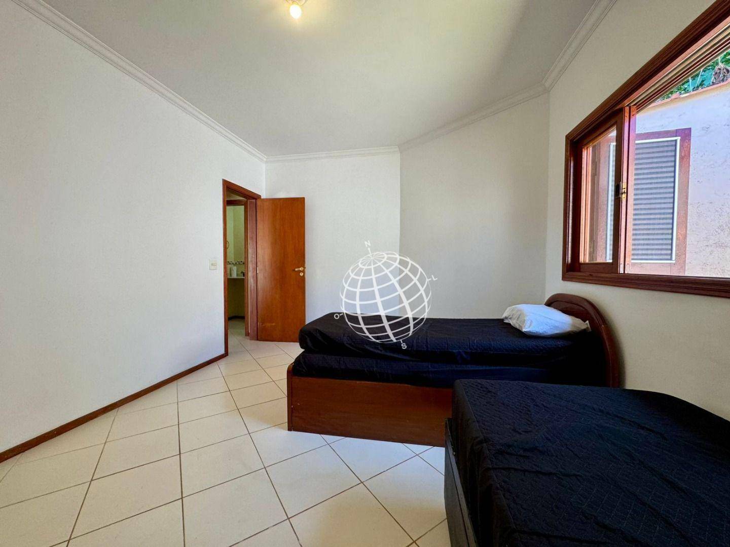 Casa à venda com 2 quartos, 182m² - Foto 24