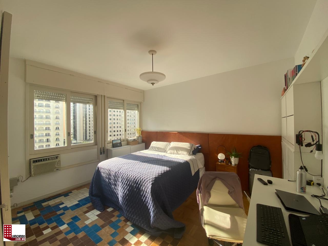 Apartamento à venda com 3 quartos, 150m² - Foto 2