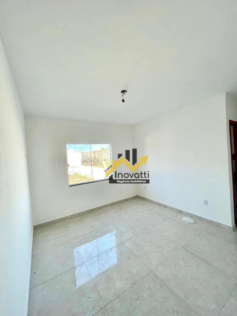 Casa à venda com 2 quartos, 84m² - Foto 11