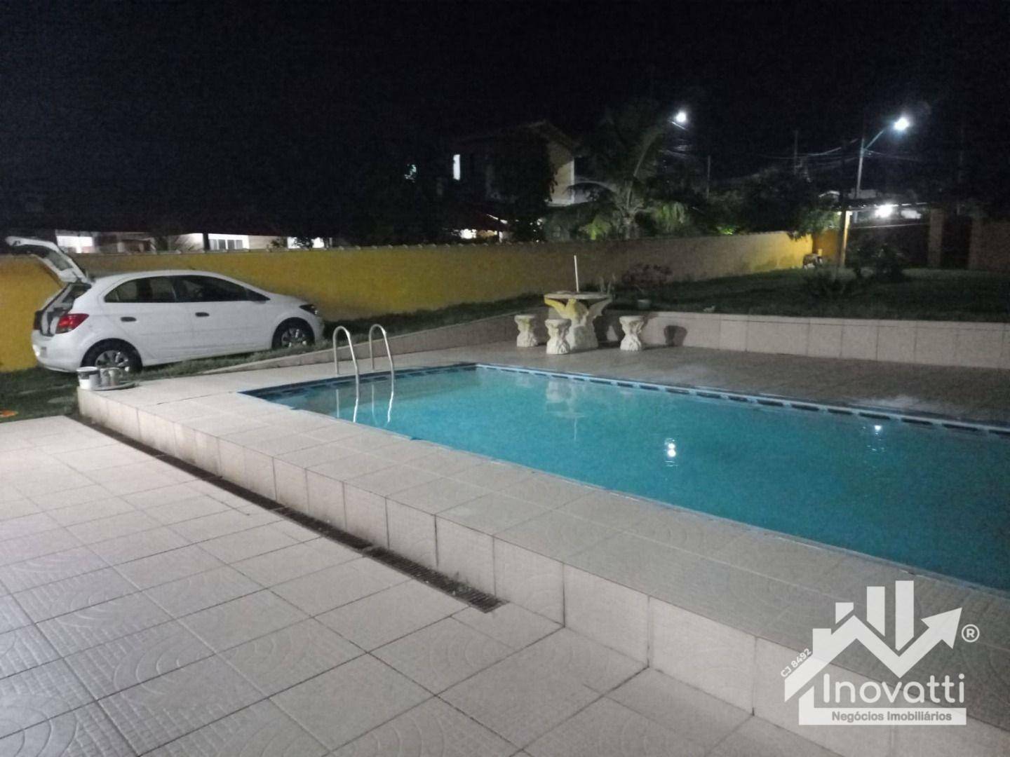 Casa à venda com 2 quartos, 300m² - Foto 2