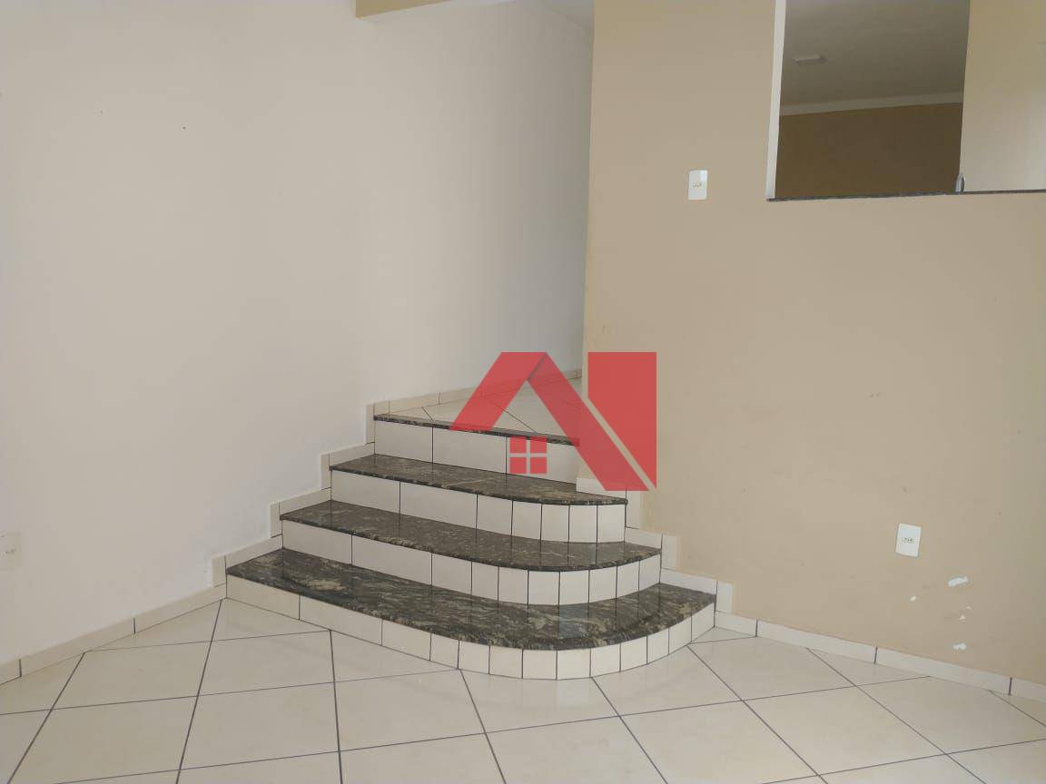 Casa à venda com 3 quartos, 150m² - Foto 4