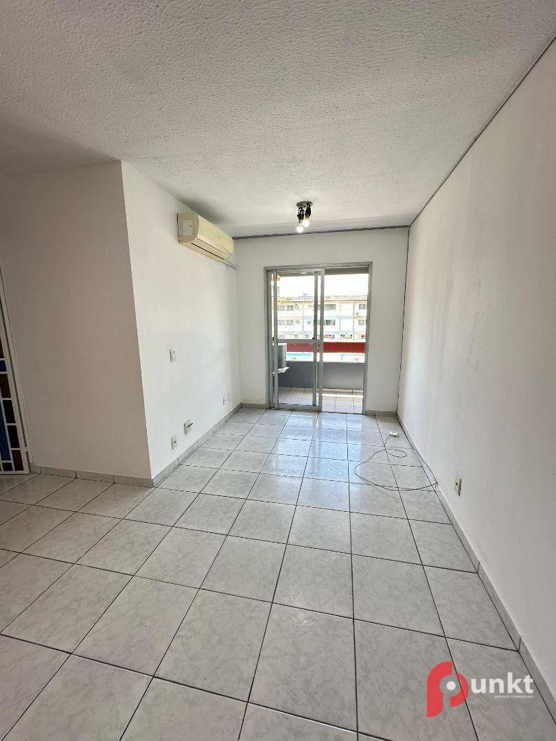 Apartamento para alugar com 3 quartos, 80m² - Foto 10
