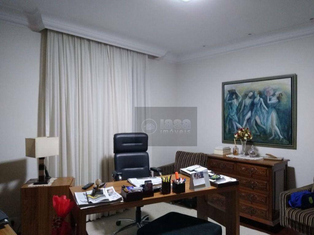 Apartamento à venda com 3 quartos, 260m² - Foto 13