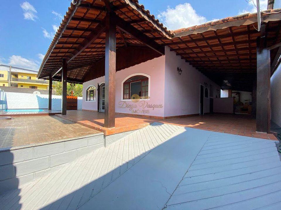 Casa à venda com 3 quartos, 298m² - Foto 2