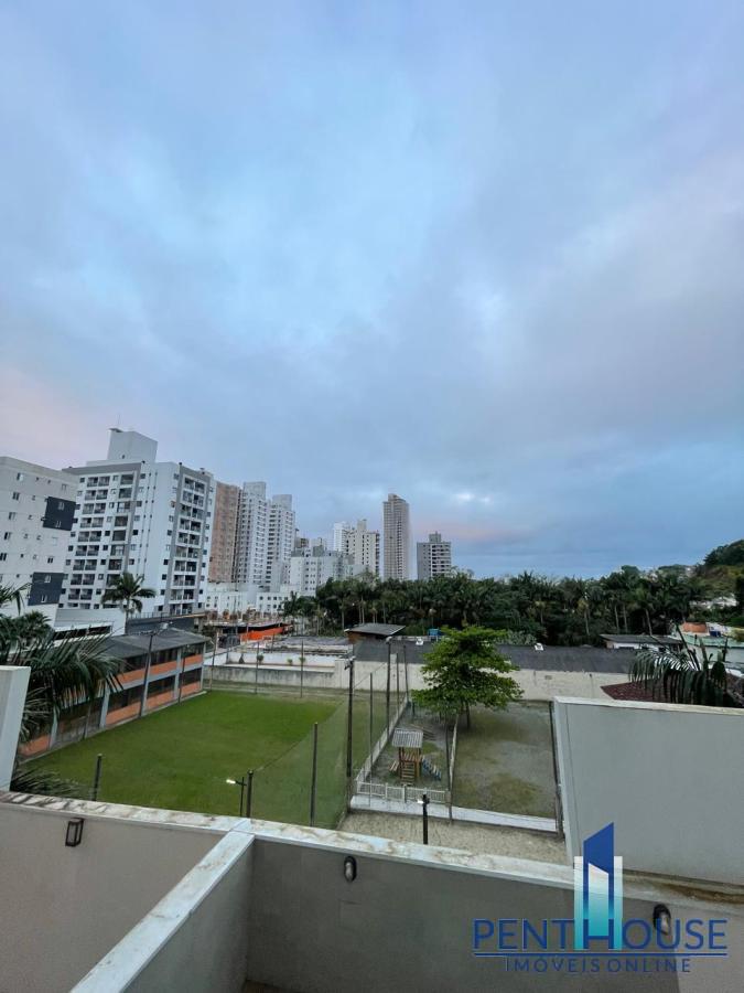 Apartamento à venda com 2 quartos, 64m² - Foto 9