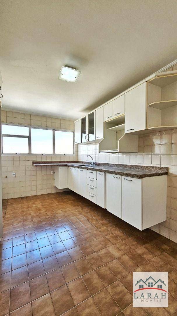 Apartamento à venda com 3 quartos, 122m² - Foto 16