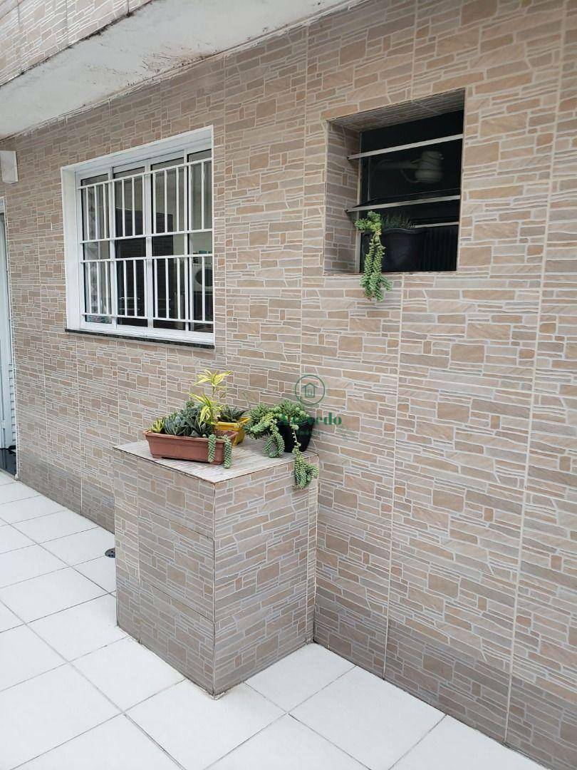 Casa à venda com 3 quartos, 182m² - Foto 11