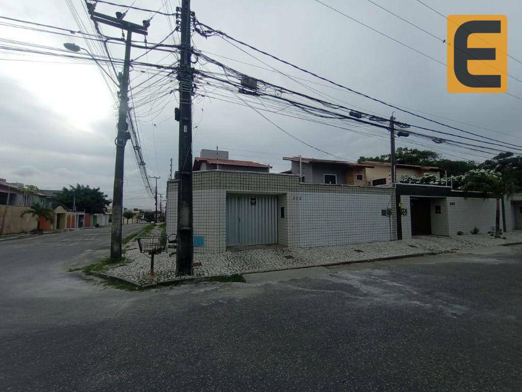 Casa para alugar com 3 quartos, 250m² - Foto 32