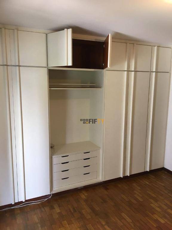 Apartamento à venda com 4 quartos, 245m² - Foto 19