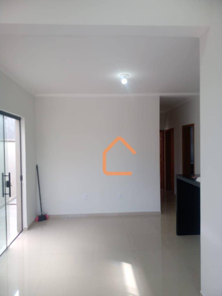 Casa à venda com 3 quartos, 114m² - Foto 14