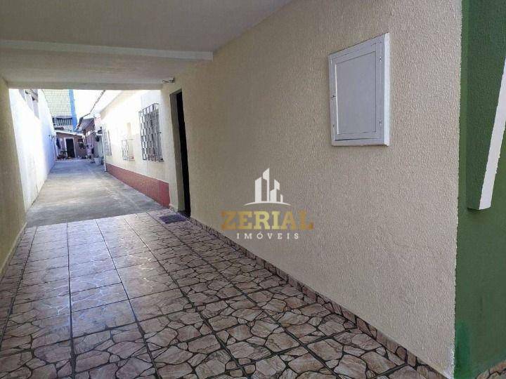 Casa à venda com 5 quartos, 250m² - Foto 2