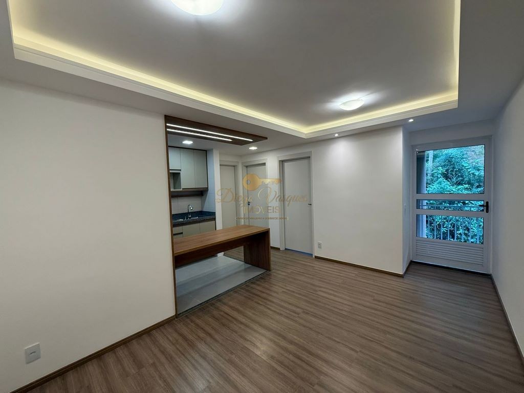 Apartamento à venda com 2 quartos, 50m² - Foto 2