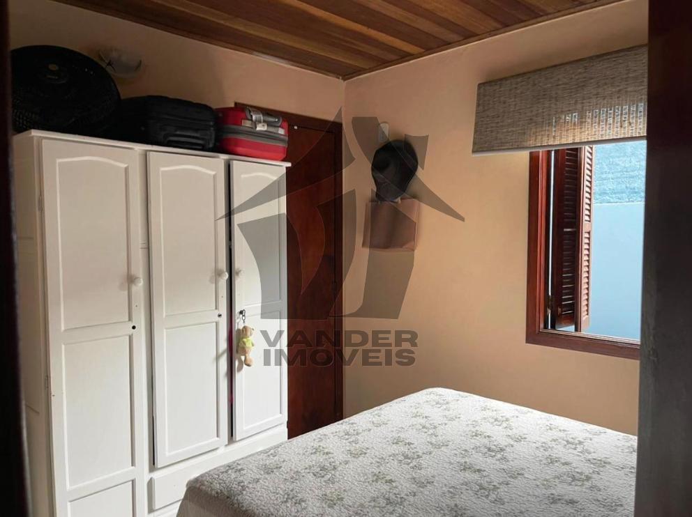 Casa à venda com 2 quartos, 300m² - Foto 17