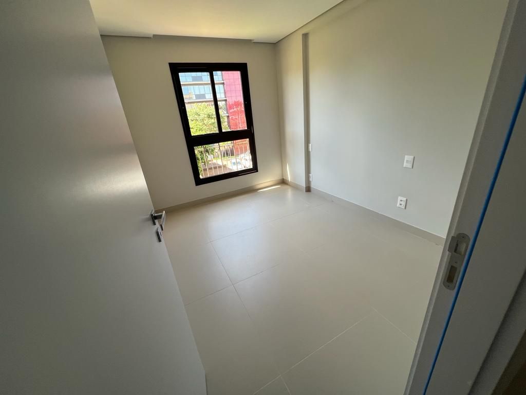 Apartamento à venda com 2 quartos, 62m² - Foto 20