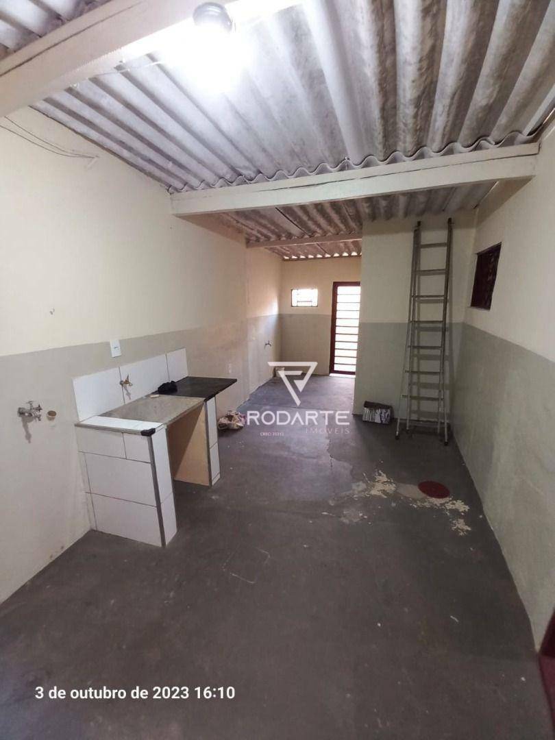 Casa para alugar com 2 quartos, 60m² - Foto 14