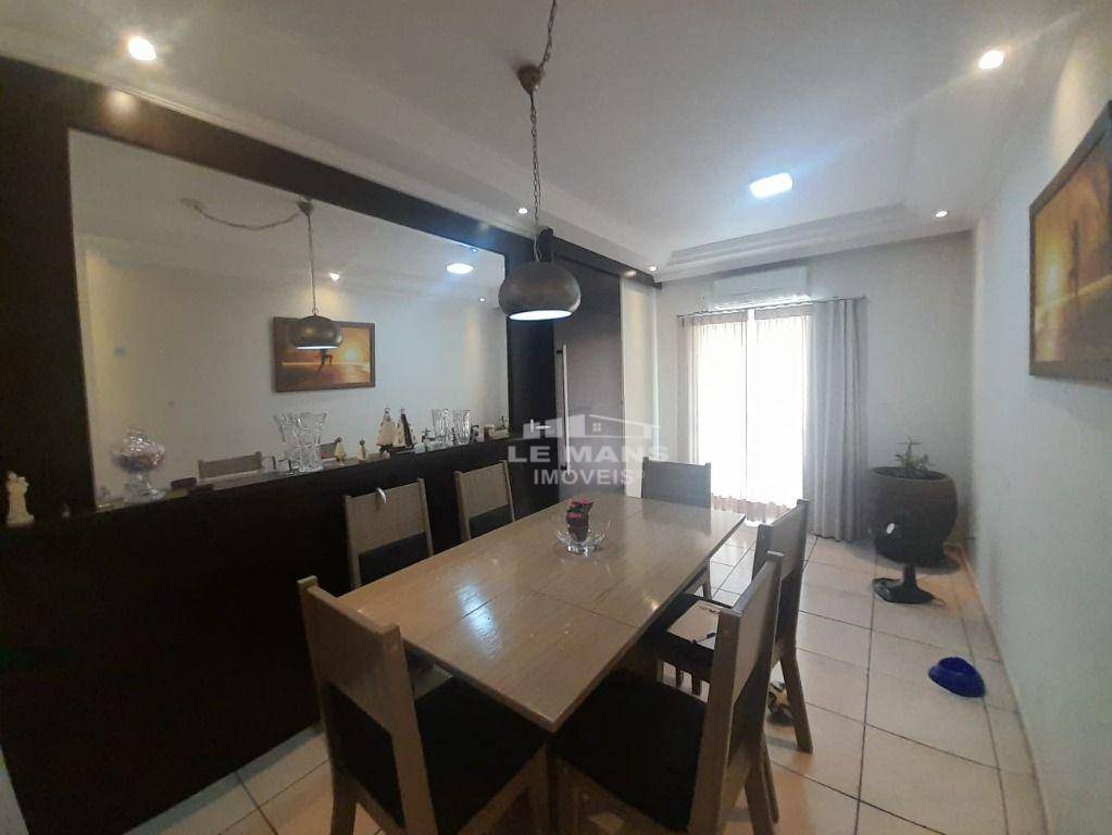 Apartamento à venda com 2 quartos, 56m² - Foto 1