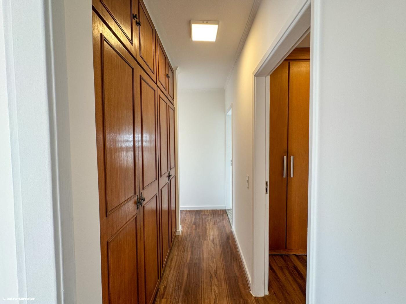 Apartamento à venda com 3 quartos, 94m² - Foto 7