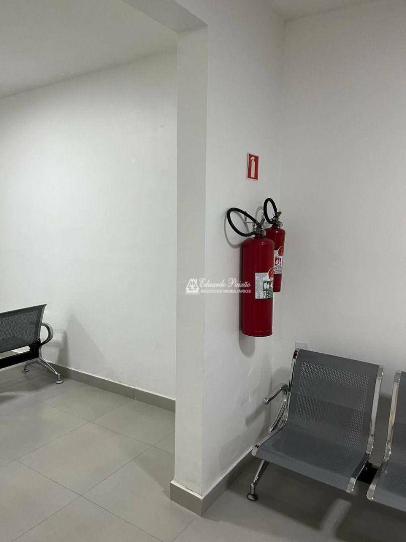 Sobrado à venda e aluguel com 3 quartos, 500m² - Foto 18