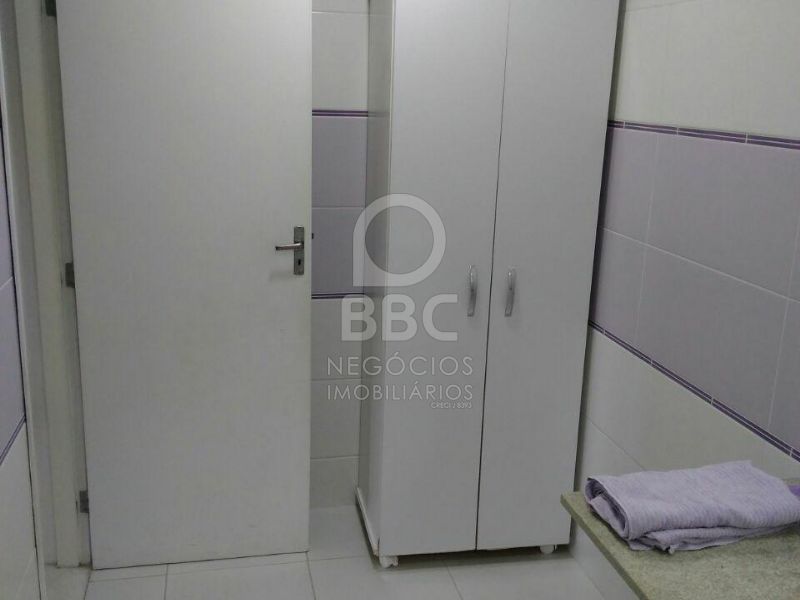 Casa à venda com 3 quartos, 300m² - Foto 11