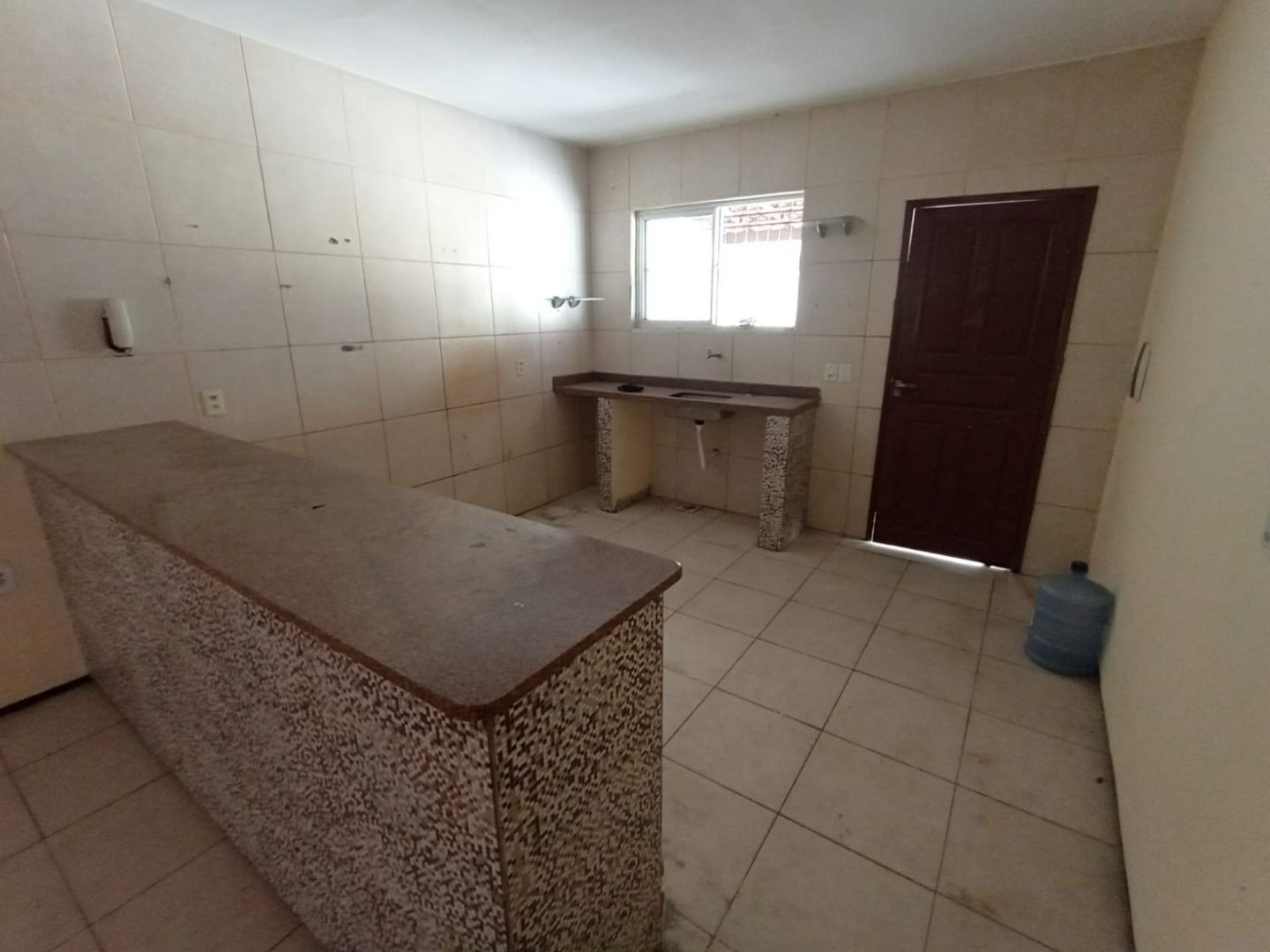 Casa à venda com 4 quartos, 137m² - Foto 5