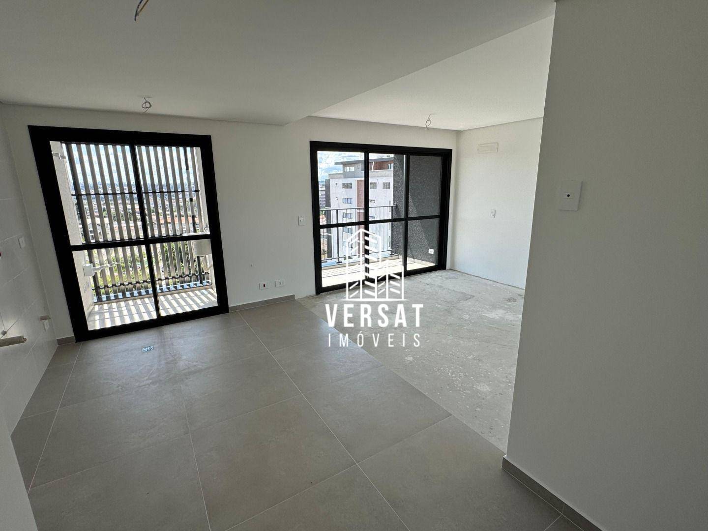 Apartamento à venda com 3 quartos, 96m² - Foto 2